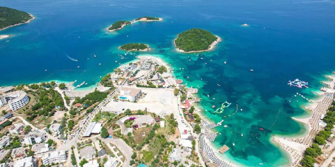 Deniziyle Maldivleri aratmıyor, Türkler vizesiz akın ediyor! Rüya gibi tatilin adresi: Görenlerin dili dolaşıyor! 1